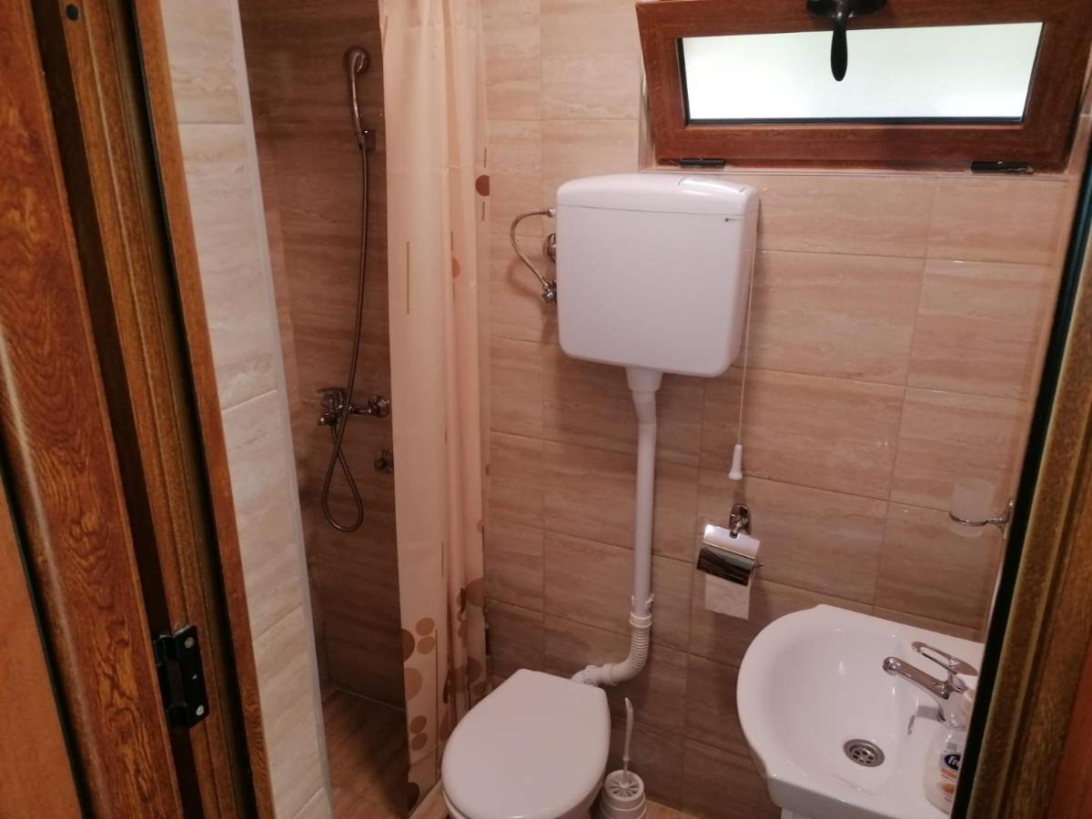 Vikendica Matovic Ovcar Banja Apartamento Exterior foto